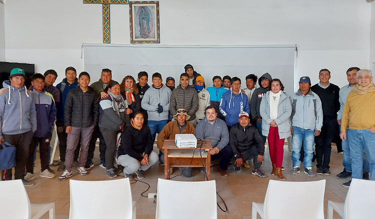 En Alfarcito jóvenes se capacitarán en utilización y reparación de paneles solares Fotografía En Alfarcito jóvenes se capacitarán en utilización y reparación de paneles solares