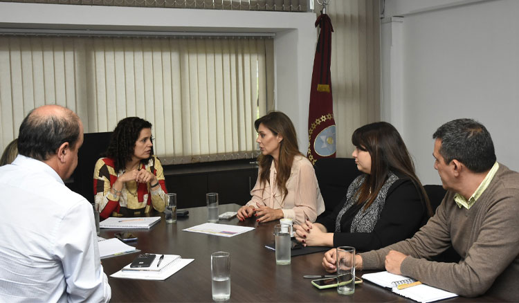 FPlantean modelos de co-gobernanza que coordinen la formación técnica y el sector productivo Fotografía: Plantean modelos de co-gobernanza que coordinen la formación técnica y el sector productivo