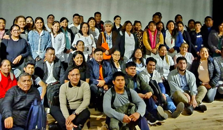Fotografía: Primer encuentro sobre enseñanza de lenguas originarias