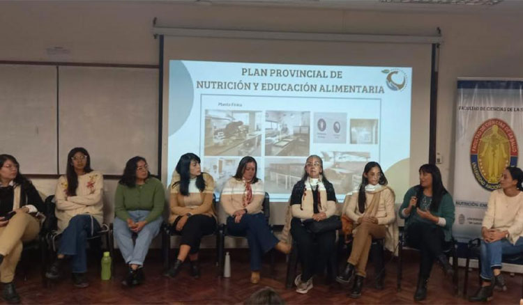 Nutricionistas promueven la inocuidad alimentaria en los comedores escolares Fotografía: Nutricionistas promueven la inocuidad alimentaria en los comedores escolares