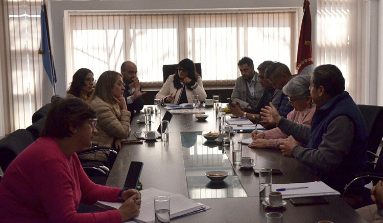 Se realiza la tercera mesa técnica con gremios docentes Fotografía: Se realiza la tercera mesa técnica con gremios docentes