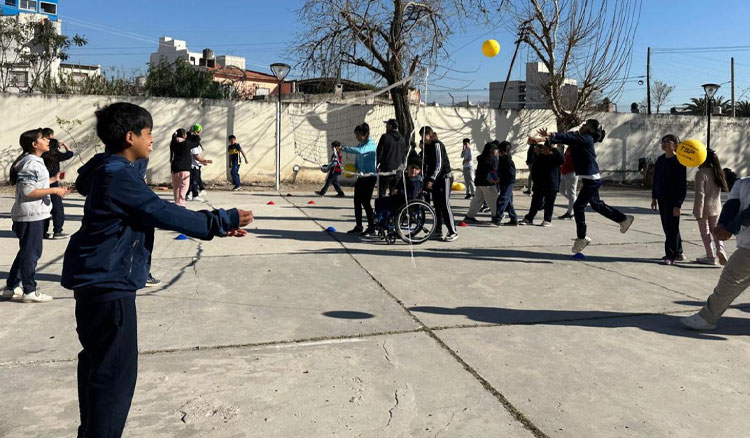 Educación y Deportes fomentan la iniciación deportiva en las escuelas Fotografía: Educación y Deportes fomentan la iniciación deportiva en las escuelas