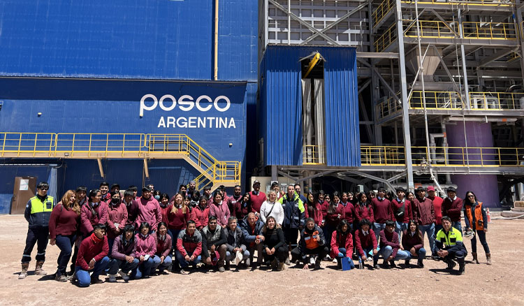 Primera visita didáctica de una Escuela Técnica a la Planta de POSCO en el Salar del Hombre Muerto Primera visita didáctica de una Escuela Técnica a la Planta de POSCO en el Salar del Hombre Muerto