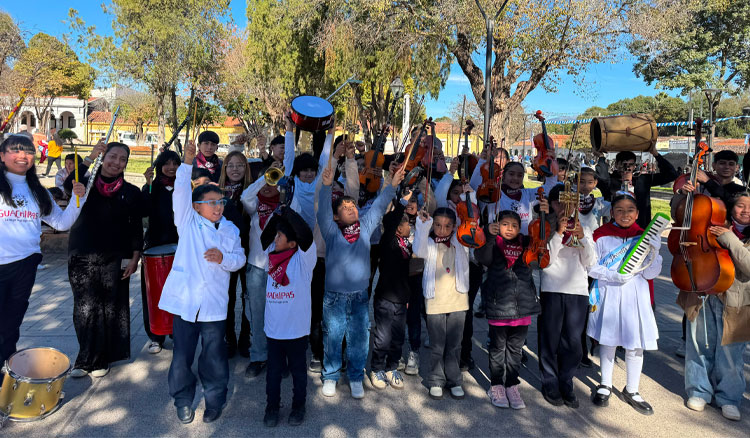 Fotografía: El Programa de Orquestas y Coros Infantiles y Juveniles participó de los actos por el Día de la Independencia en distintos municipios de Salta