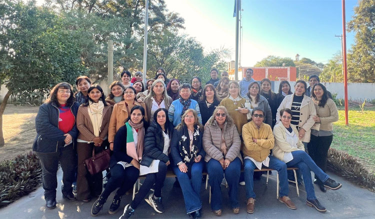Supervisores y directores fortalecen la autoevaluación escolar