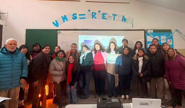 Medios escolares e inteligencia artificial: docentes salteños se forman en alfabetización digital