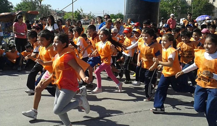 IX maratón Desde la inclusión escolar a la inclusión social IX maratón Desde la inclusión escolar a la inclusión social